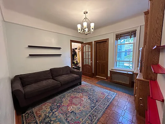 Rented by REMAX Elite | media 9