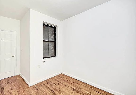 4th image of 422 Amsterdam Ave APT 1C