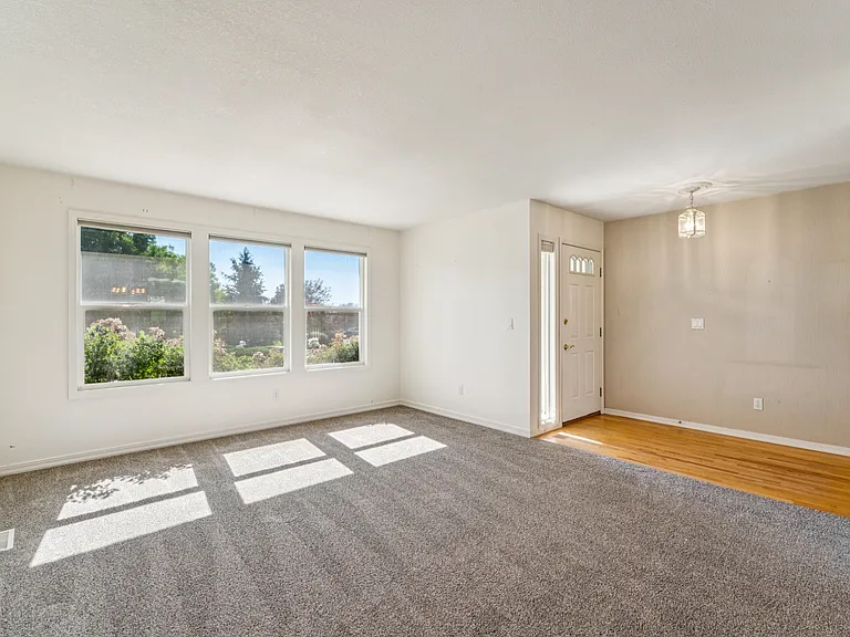 24963 Fox Ridge Dr — Photo 18