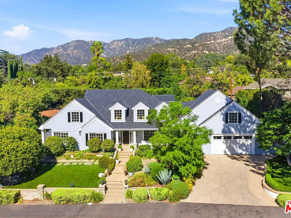 1925 Lombardy Dr