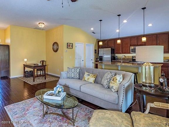 5th image of 701 Pellino Cir