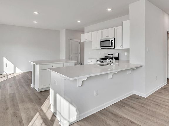 3rd image of 117 Great Creek Rd