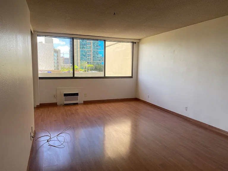 55 S Kukui St #D904 — Photo 2