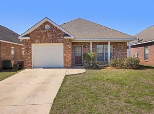 7 Oxford Dr, Hattiesburg, MS 39402