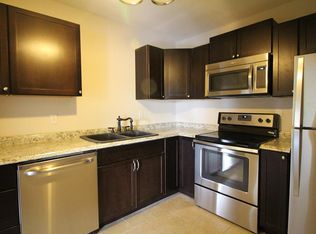 211 N Silver St #201, Paola, KS 66071