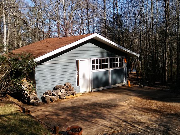 5th image of 62 Eastview Dr