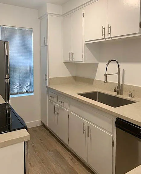 3350 Keystone Ave #15 — Photo 3