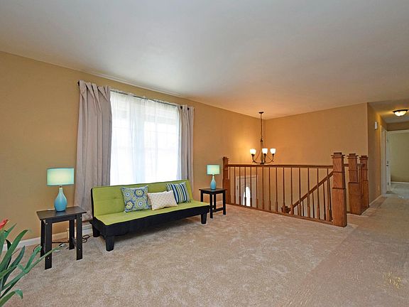 2nd image of 5451 Starcrest Dr