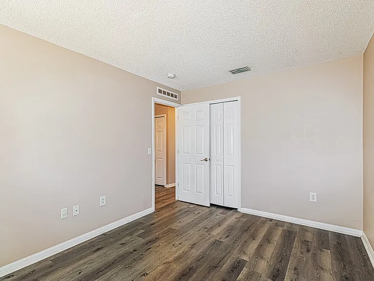 14017 Tudor St — Photo 13