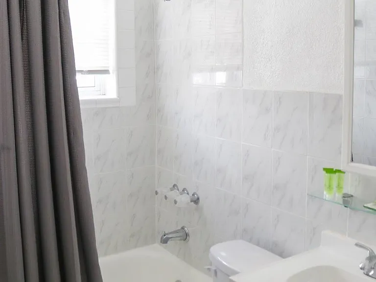 223 Phoenetia Ave #2 — Photo 10