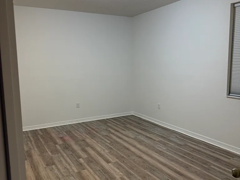 3117 Somerset Park Dr — Photo 20
