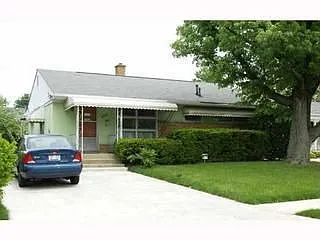 2826 Brookpark Cir photo 1