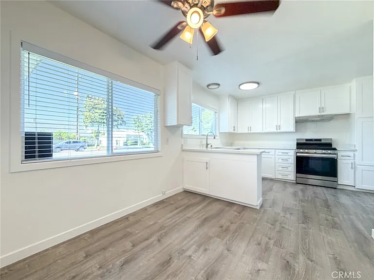 3518 W Orange Ave — Photo 5