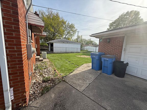 5th image of 4176 Williams St