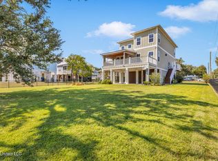 119 Jefferson Davis Ave, Biloxi, MS 39530