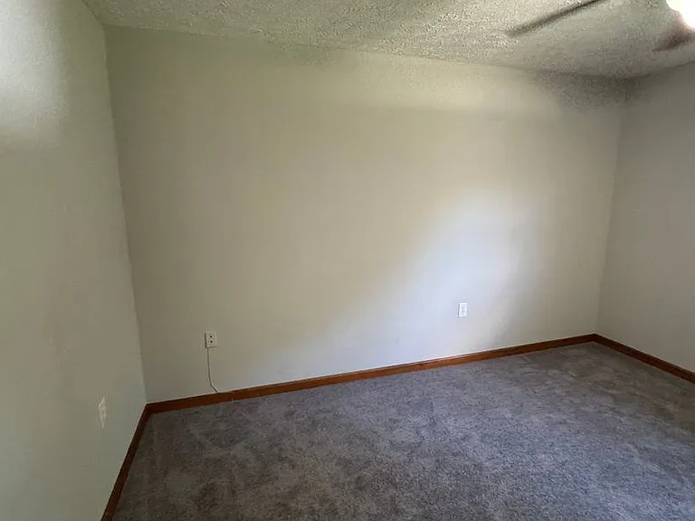 4774 Mayfield Dr #1-4 — Photo 11