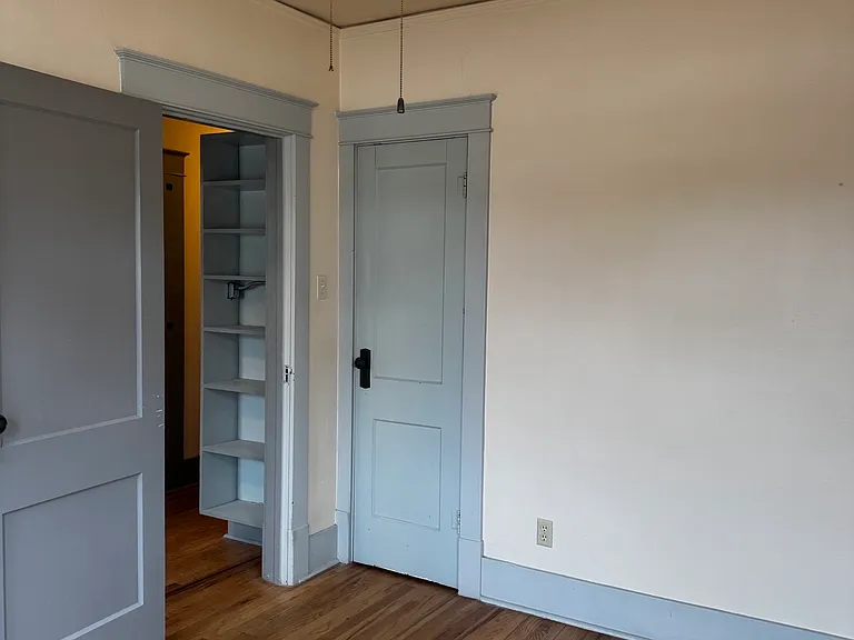317 Dartmouth Dr SE — Photo 16