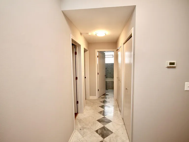 617 W Drummond Pl #3CE — Photo 11