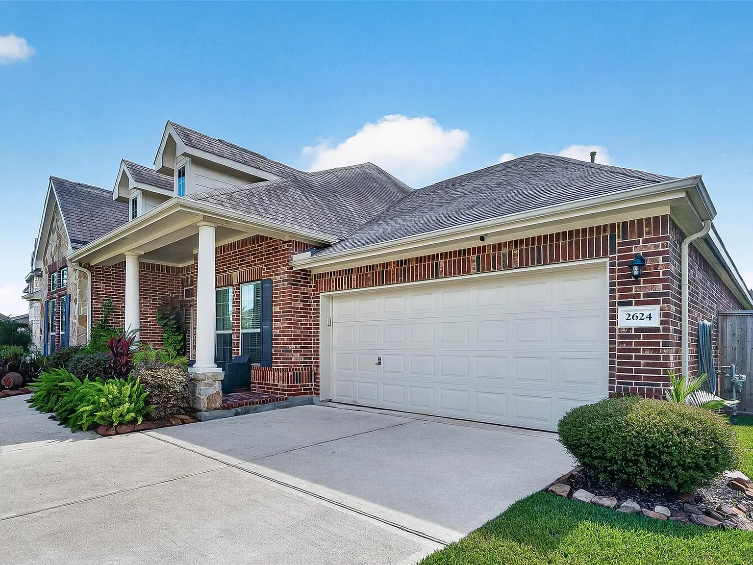4 bed, 3.0 bath, 3078 sqft, $3,600 — Photo 3