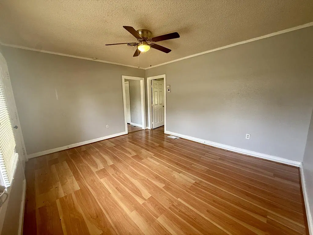 4709 Coronado Ave — Photo 2
