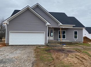 1330 Willis McGinnis Rd, Smithville, TN 37166