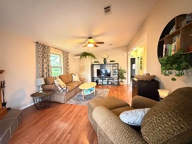 1215 Panama Pl — Photo 4