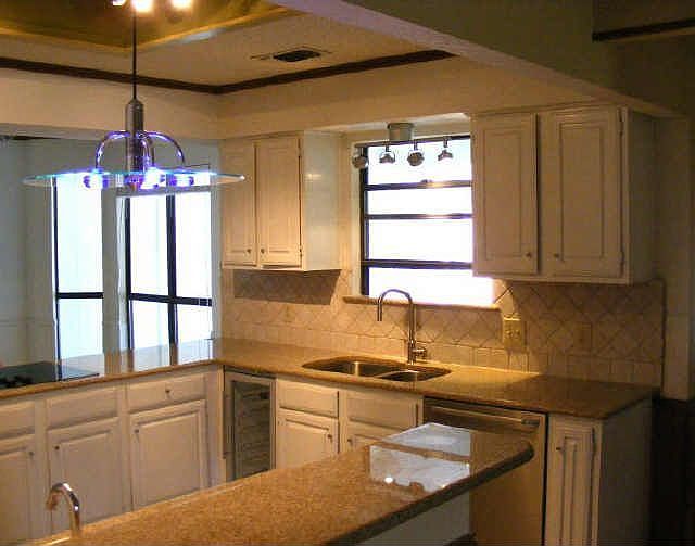 1st image of 4932 Longwood Ct