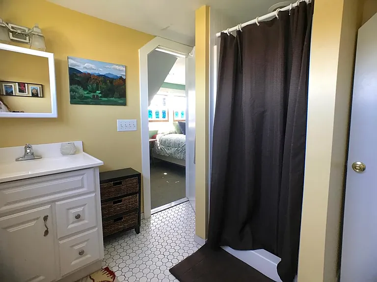 25 Briarwood Ave #B — Photo 10