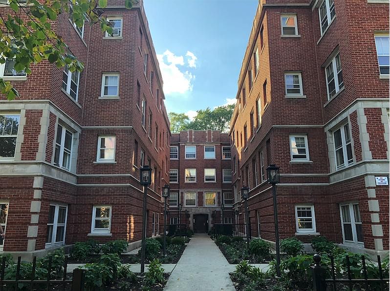 1st image of 4528 N Malden St APT 130