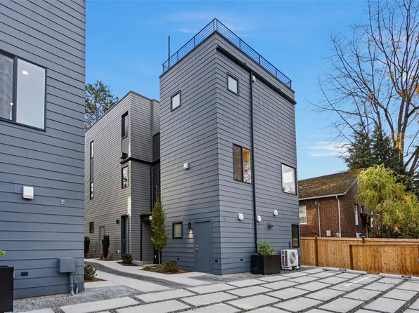 8037 Wallingford Avenue N #B, Seattle, WA 98103