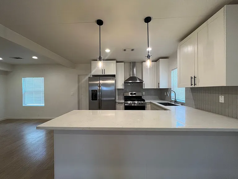 8007 Hill Dr #8009 — Photo 7