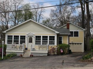 530 Glenview Rd, Williams Bay, WI 53191