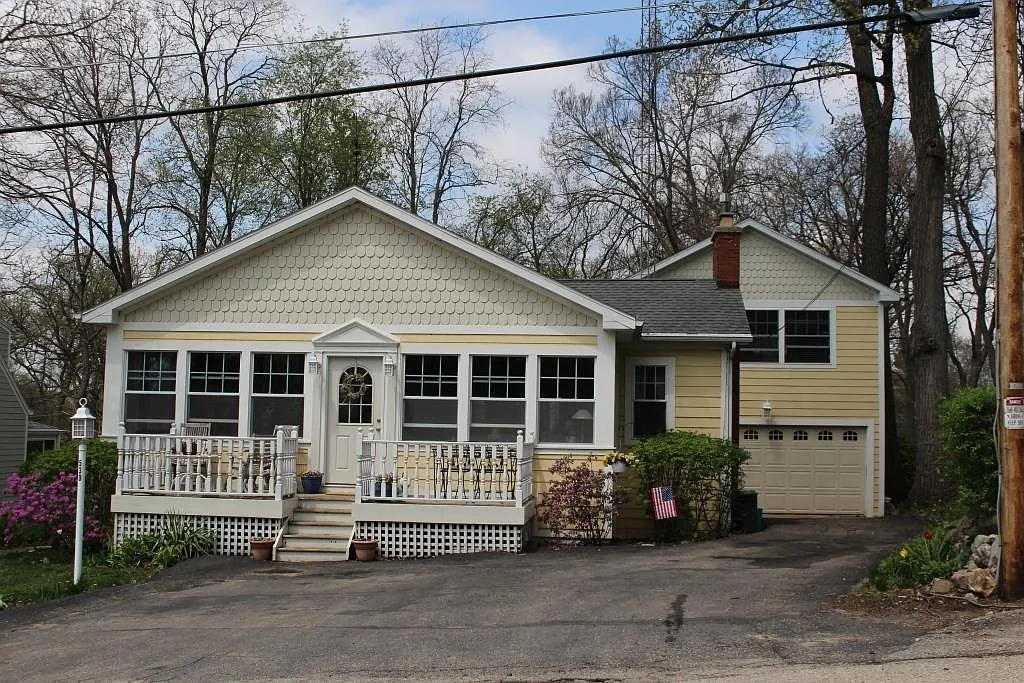 530 Glenview Rd photo 1