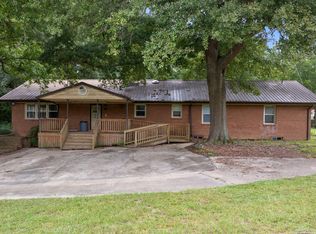 3901 S Us Highway 117 Alt Hwy, Dudley, NC 28333