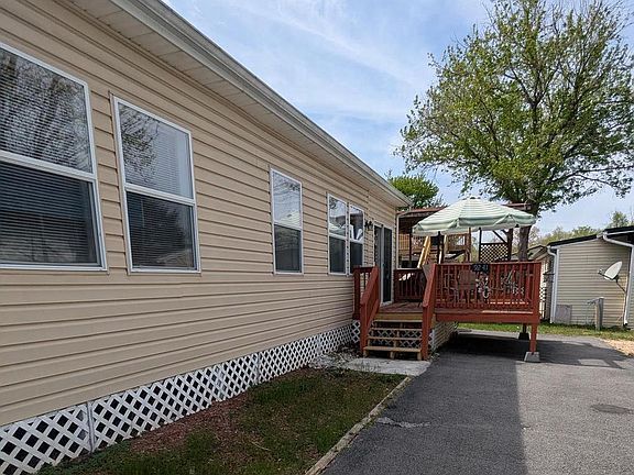 4th image of 41 Neverglades Rd