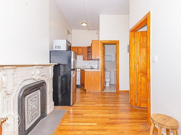 3rd image of 1119 Bergen St APT 3b