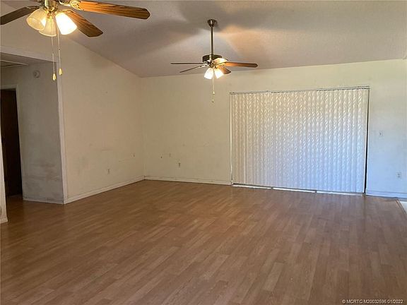 5th image of 2381 SW East Louise Cir