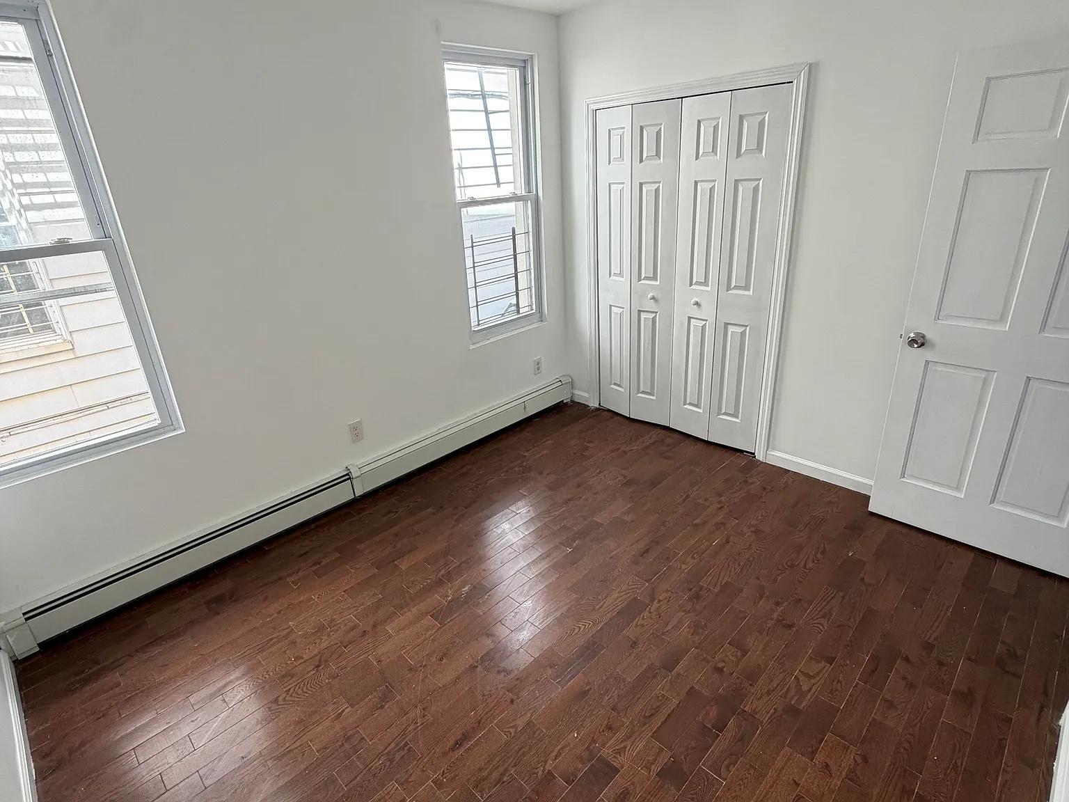 3 bed, $3,373 — Photo 4