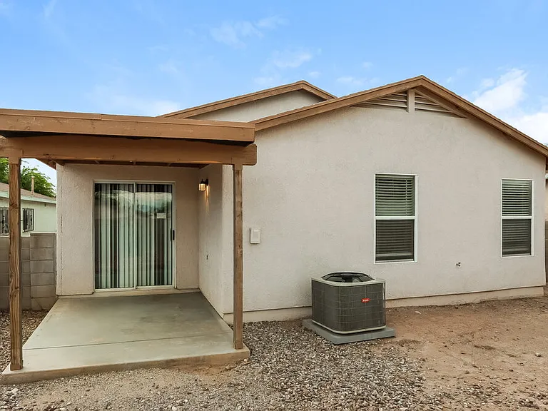7393 S Messala Ct — Photo 16