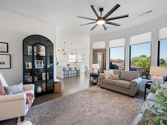 5th image of 1679 N Sonoran Dr