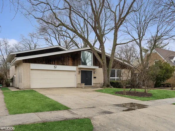 9711 Kildare Ave, Skokie, IL 60076