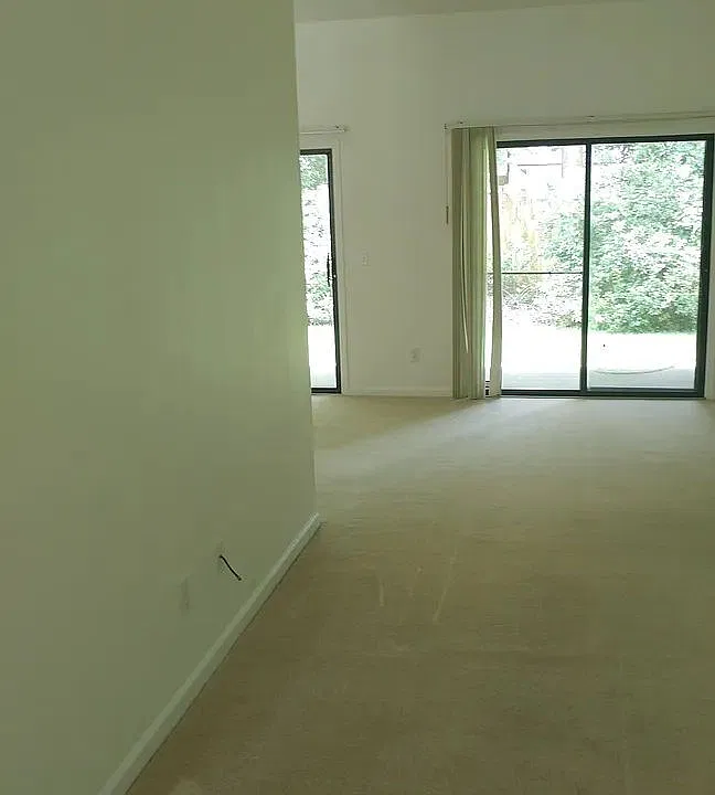 1657 Crosspointe Way