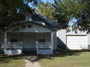 102 Spring St, Gypsum, KS 67448