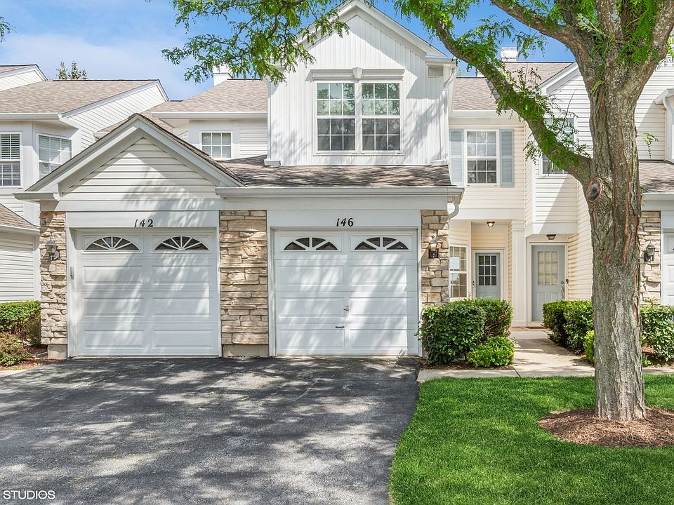 1st image of 146 Oakton Dr