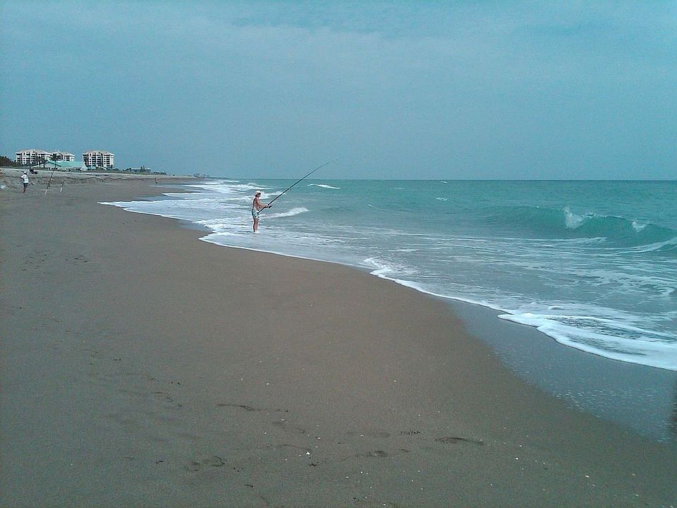 Wide, wide beach 