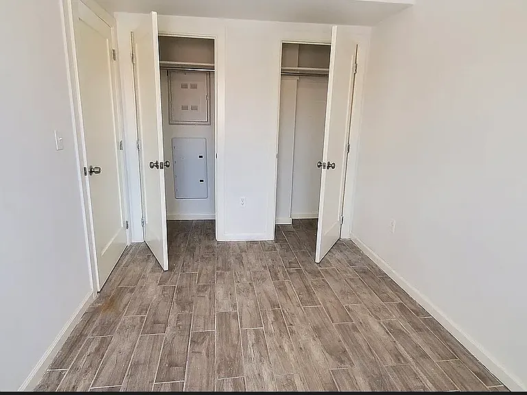 25-28 Broadway #6B — Photo 6