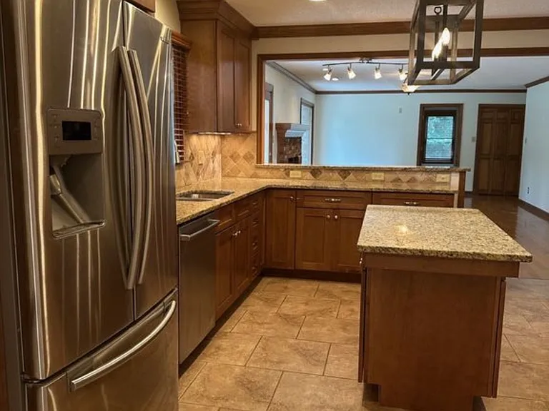 456 E Fox Den Dr — Photo 5