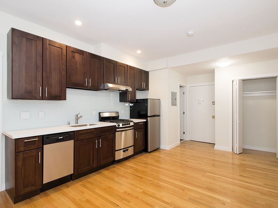 1st image of 520 Buchanan St #12