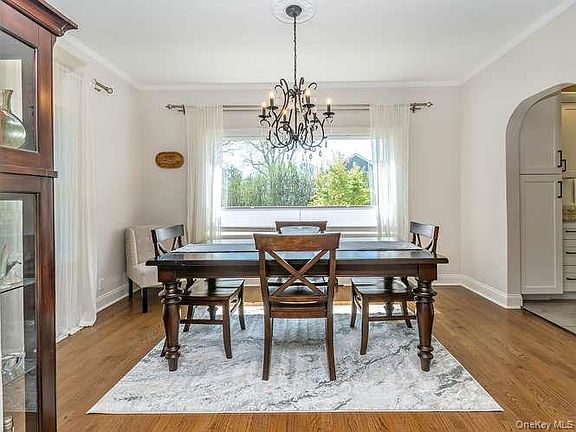5th image of 61 Cleveland Avenue
