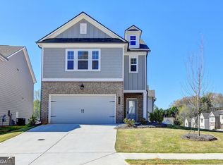 212 Station Overlook Dr, Auburn, GA 30011